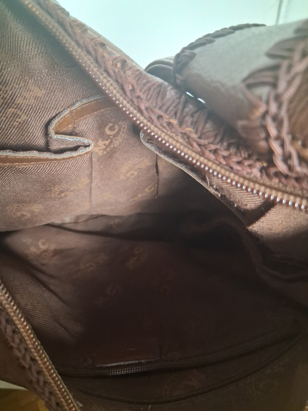 Marc Chantel Classic Brown Leather Shoulder Bag 1990's - Picture 4 of 5